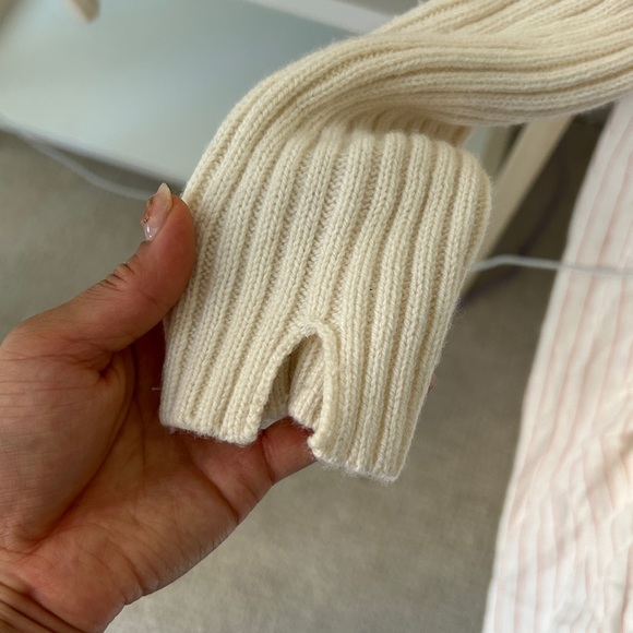 Jil Sander x Uniqlo Wide Ribbed Turtleneck Sweater - Picture 4 of 5